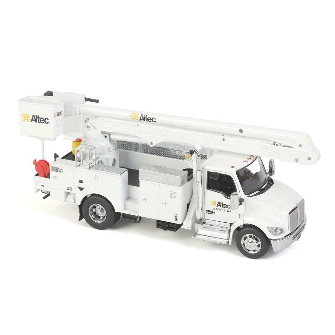 Diecast Masters 71101 Kenworth T380 Truck with Wabash Supreme 26ft