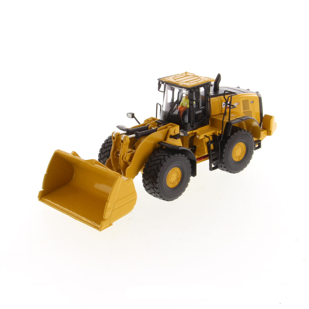 85685 cat 新品未開封　50分の1 Diecast Masters 85685 Cat 982 XE Wheel Loader 1:50 – DieCastEurope