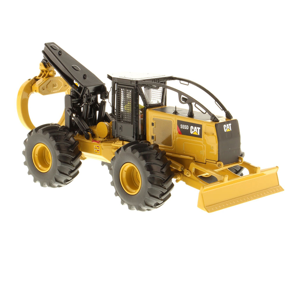 Diecast Masters 85932 Cat 555D Skidder 1:50 – DieCastEurope