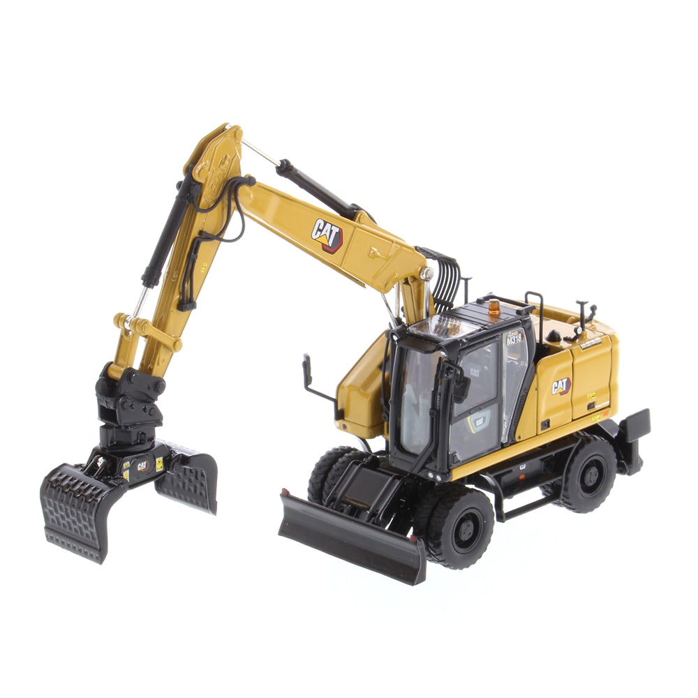 Diecast Masters 85956 Cat M318 Wheel Excavator with Tools 1:50