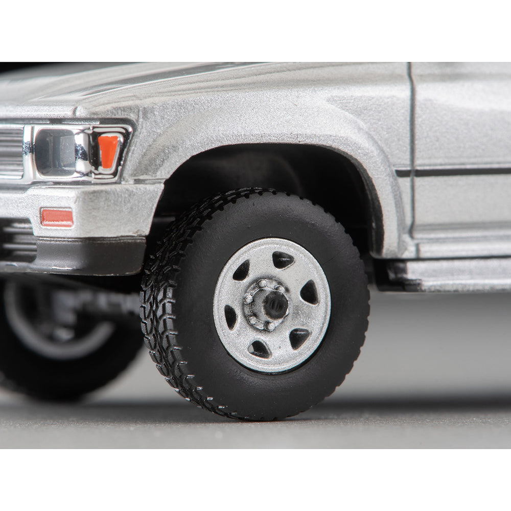
                  
                    Tomica Limited Vintage Neo LV-N256c Toyota Hilux 4WD Pickup DoubleCab SSR 1991 1:64
                  
                