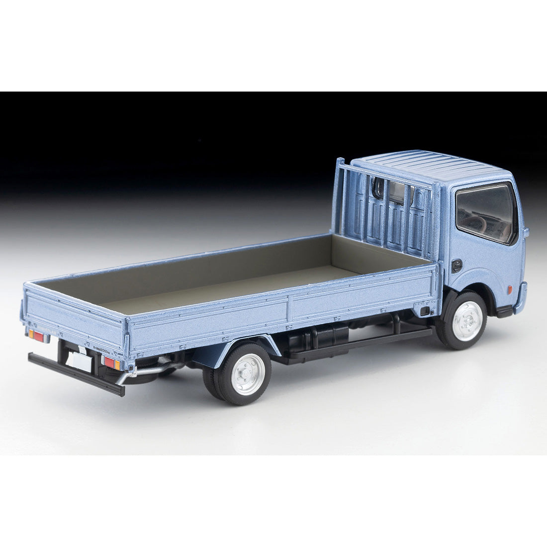 Tomica Limited Vintage Neo LV-N64c Nissan Atlas F24 Pritsche Custom 1:64
