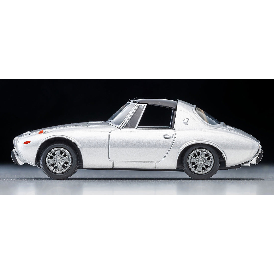 Tomica 336037 LV-139c Toyota Sports 800 1969 1:64 – DieCastEurope