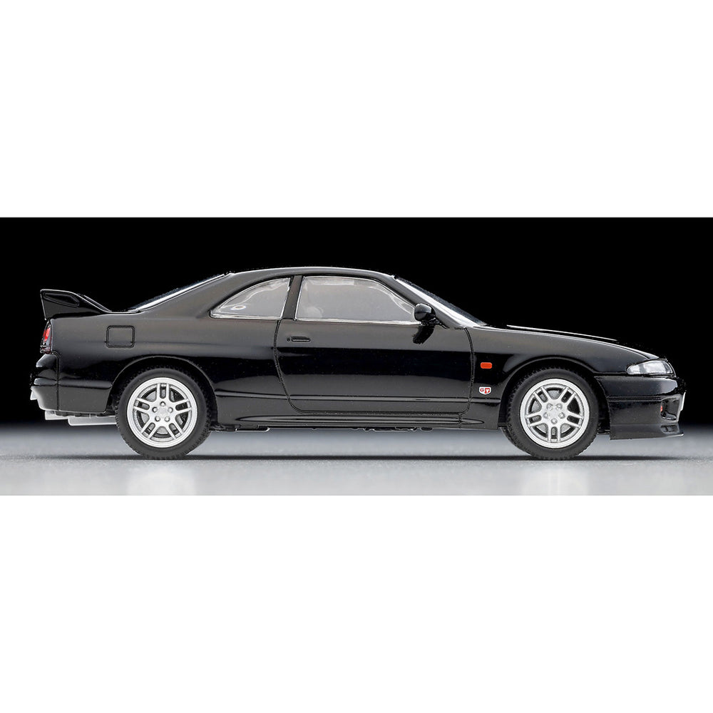 
                  
                    Tomica Limited Vintage Neo LV-N308d Nissan Skyline GT-R V-spec 1995 1:64
                  
                