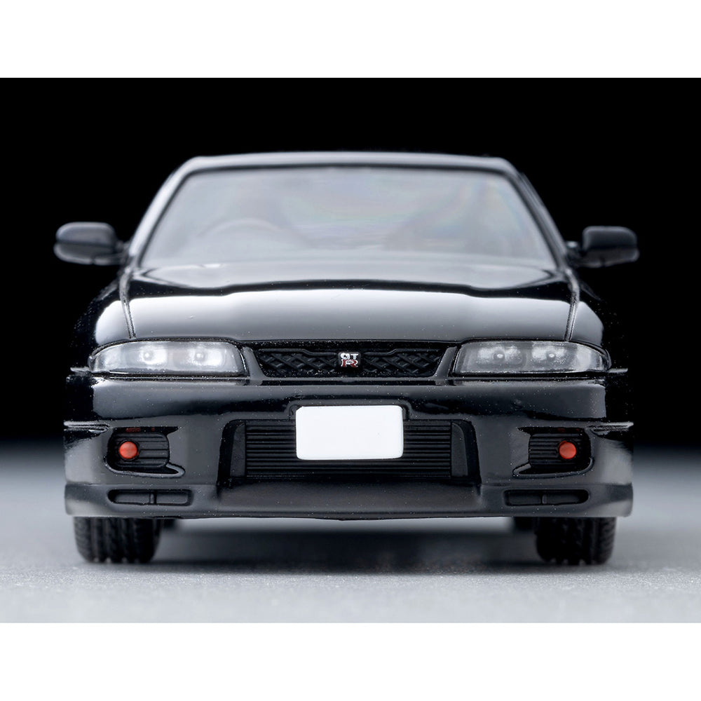 
                  
                    Tomica Limited Vintage Neo LV-N308d Nissan Skyline GT-R V-spec 1995 1:64
                  
                