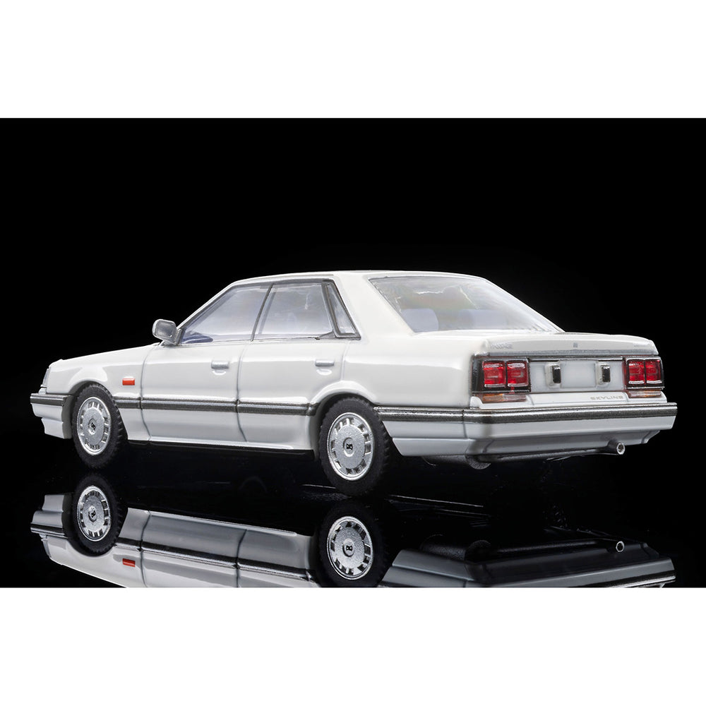
                  
                    Tomica Limited Vintage Neo LV-N351a Nissan Skyline 4 Door 1800 Passage 1985 1:64
                  
                
