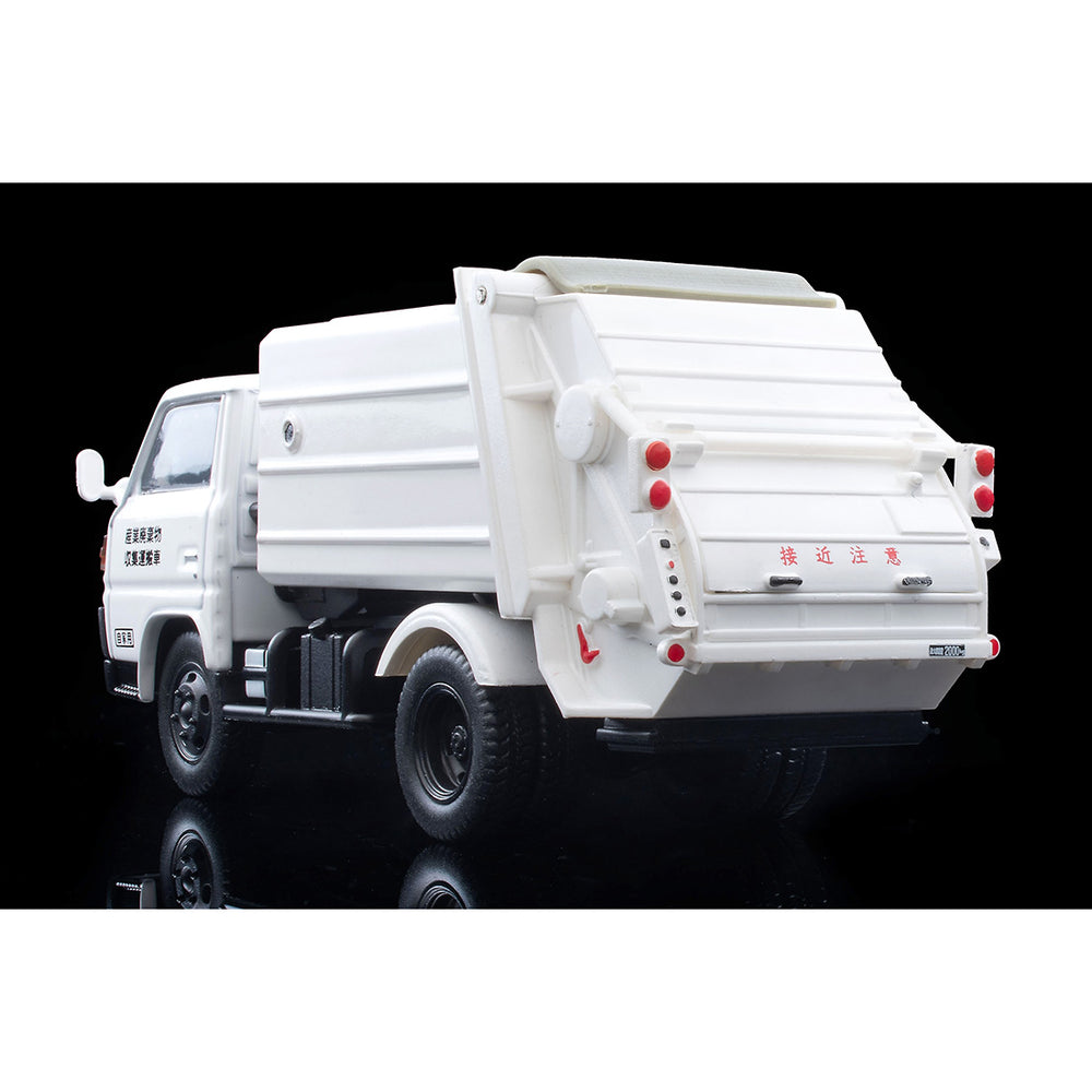 
                  
                    Tomica Limited Vintage Neo LV-N343b Mitsubishi Fuso Canter Müllabfuhr 1:64
                  
                