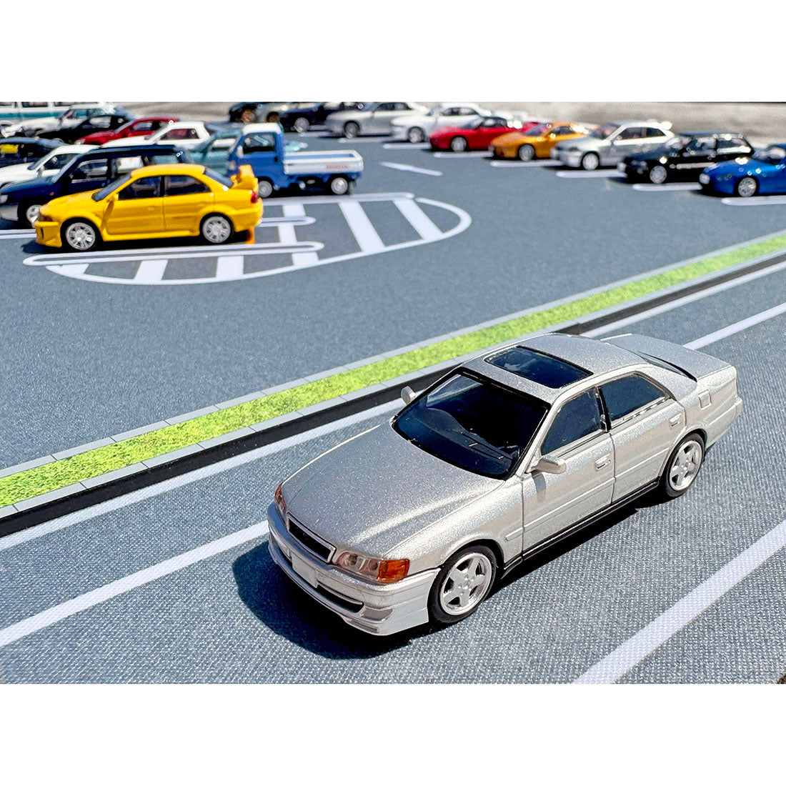 Tomica 337157 Tomicarama 13a Daikoku Parking Mat B & Toyota