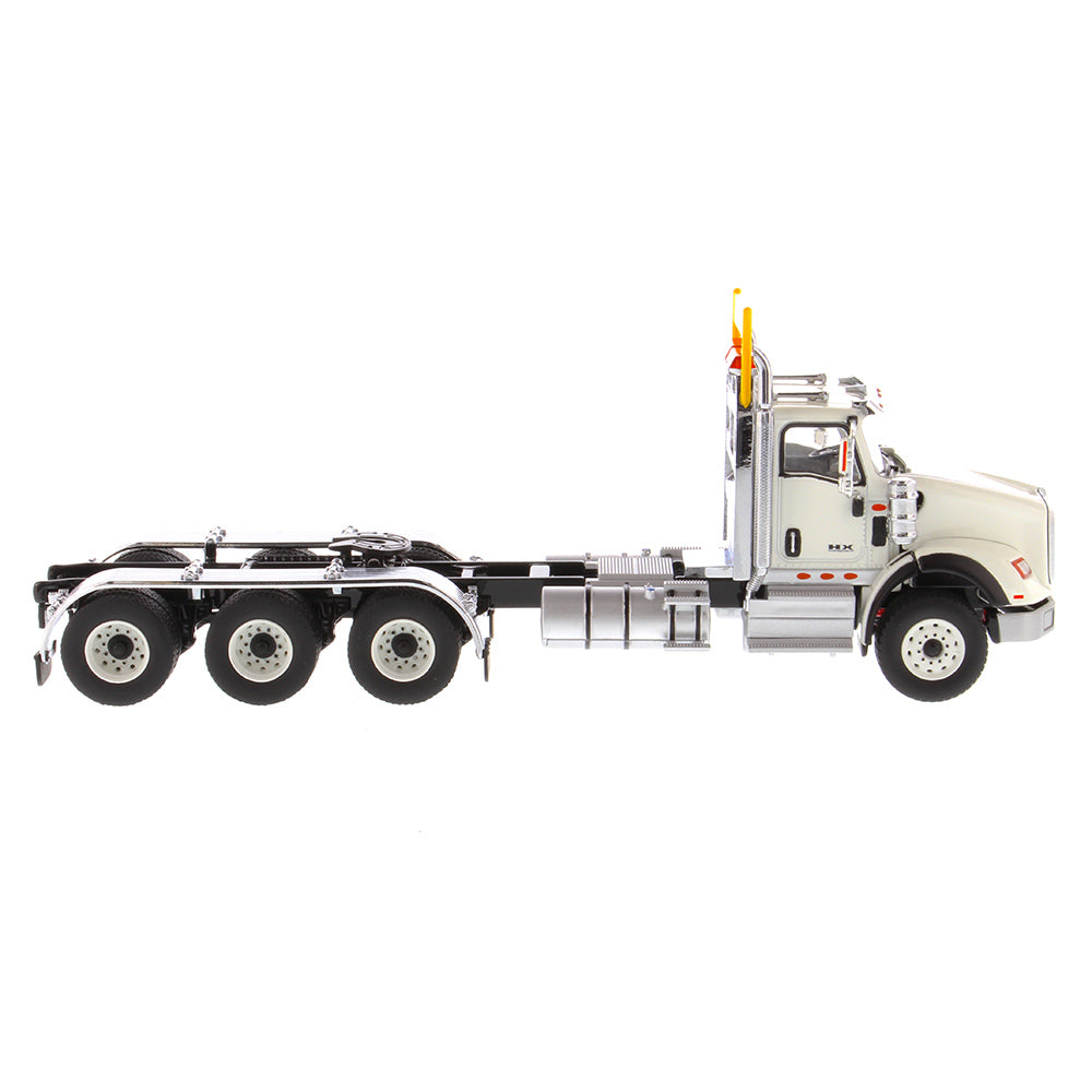 
                  
                    Diecast Masters 71007 lkw international hx620 dreifachachse weiss 1:50 4
                  
                