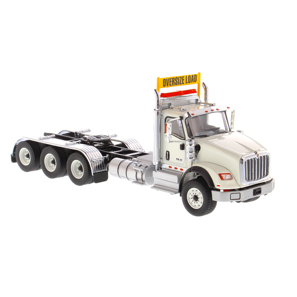 
                  
                    Diecast Masters 71007 lkw international hx620 dreifachachse weiss 1:50 3
                  
                