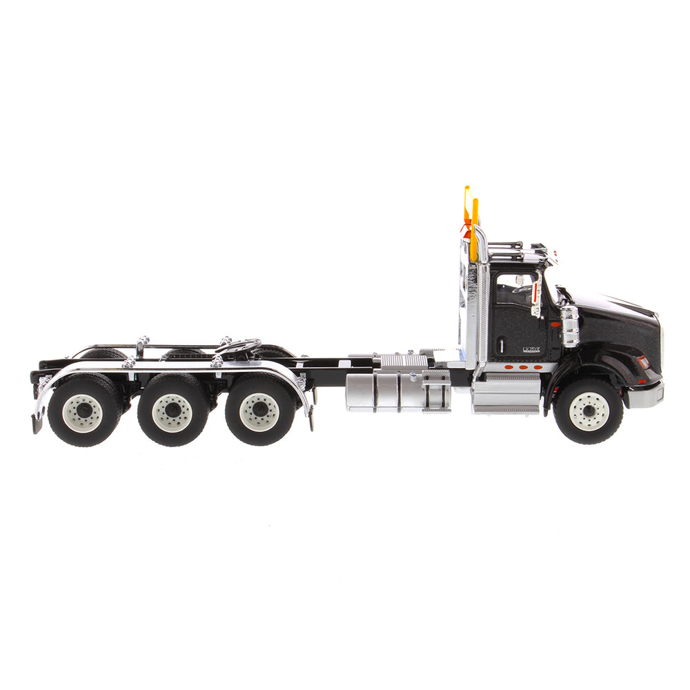 
                  
                    Diecast Masters 71009 LKW International HX620
                  
                