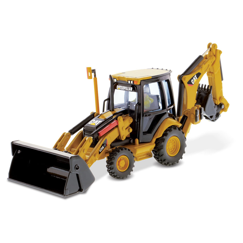 Diecast Masters 85143c cat 420e seitenlader pivot 1:50 1