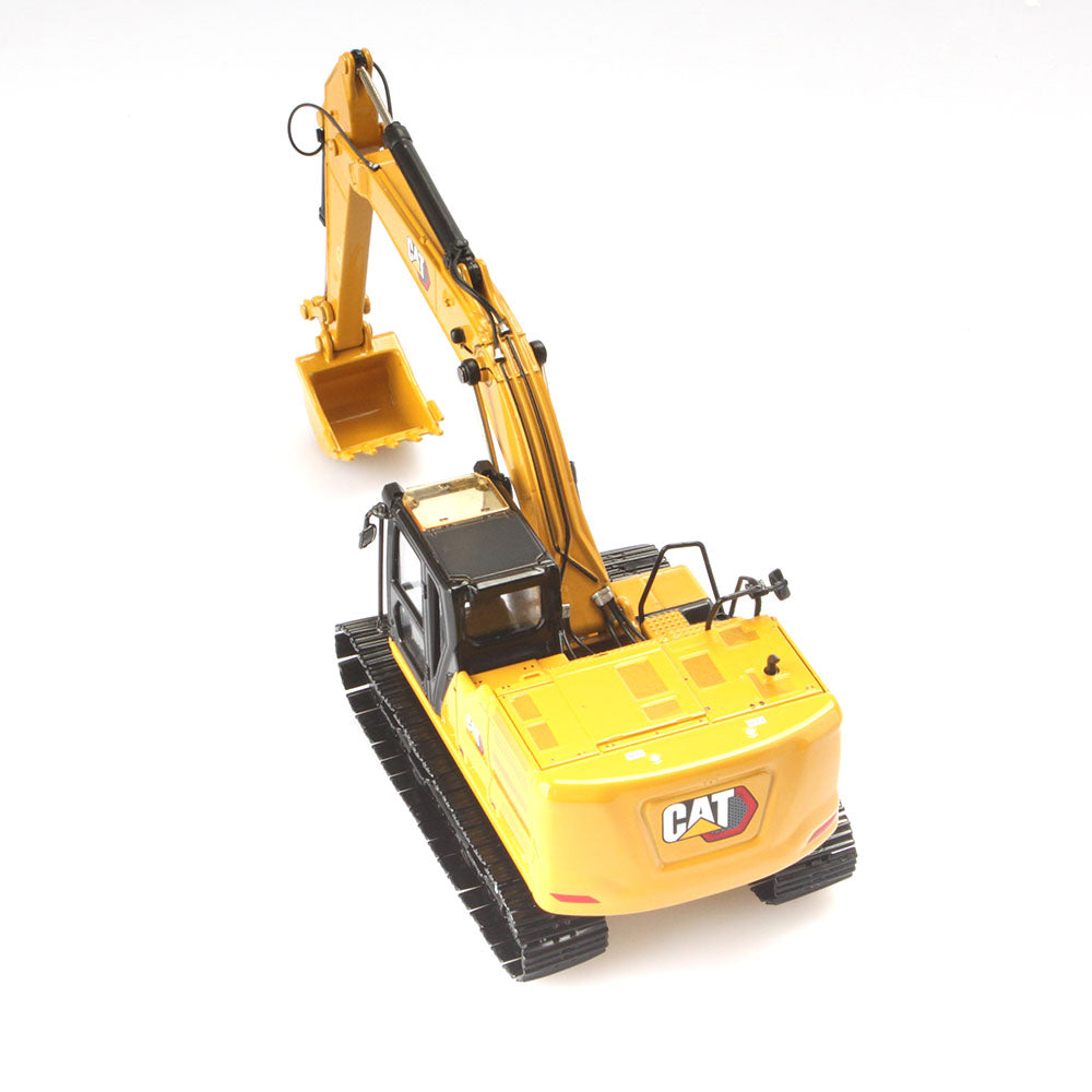 Diecast Masters 85570 Cat 320 GC Hydraulic Excavator Next Generation, échelle 1:50, à partir de 14 ans, dans une boîte en canette, idéal pour les collectionneurs Diecast Masters 85570 Cat 320 GC Hydraulic Excavator Next Generation, échelle 1:50, à partir de 14 ans, dans une boîte en canette, idéal pour les collectionneurs