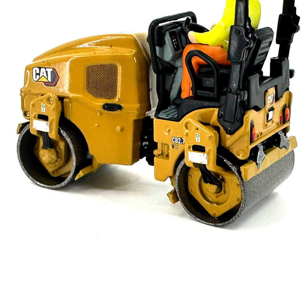 
                  
                    Diecast Masters 85593 cat cb 2 7 utility compactor 1:50 9
                  
                