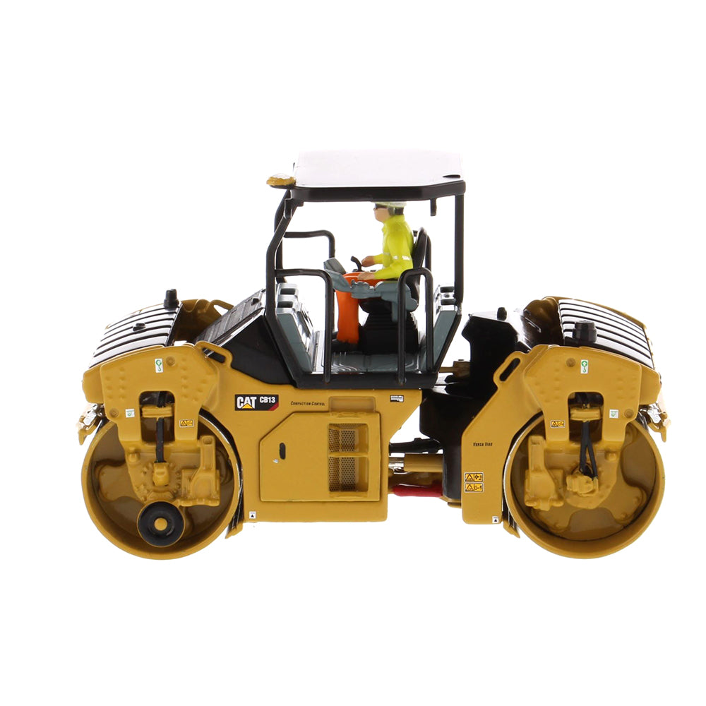 ミニカー CAT CB13 Tandem Vibratory Roller 1/50 Diecast Masters 85594 Cat CB-13 Tandem Vibratory Roller with ROPS