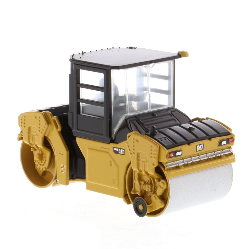 Diecast Masters 85631 cat cb 13 vibrations strassenwalze mit fuhrerhaus 1:64 2