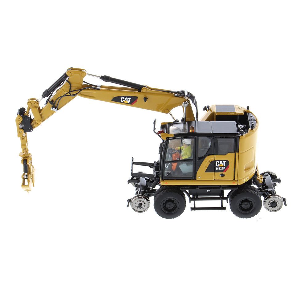 
                  
                    Diecast Masters 85662 cat m323f zwei wege bagger cat gelb 1:50 121
                  
                