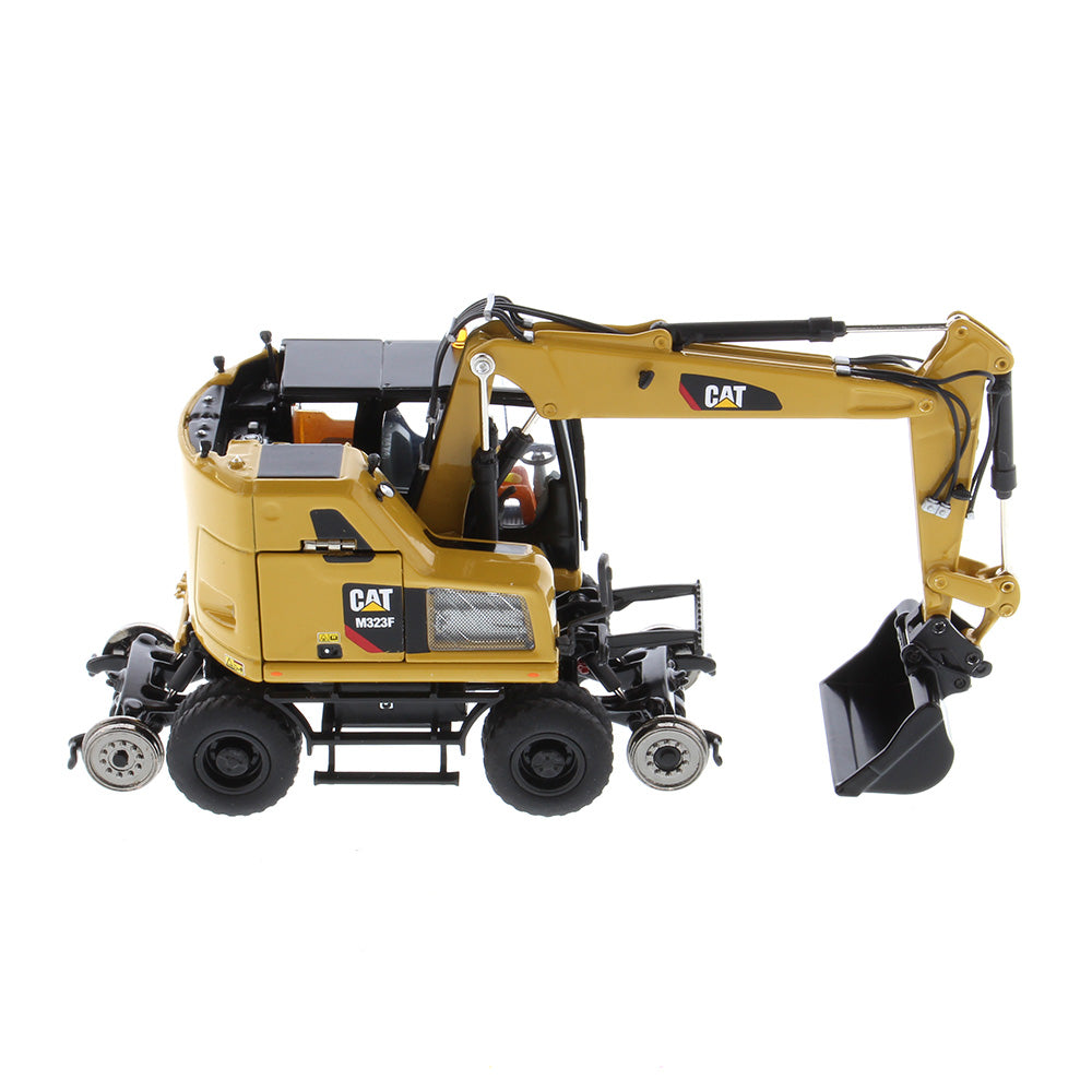 
                  
                    Diecast Masters 85662 cat m323f zwei wege bagger cat gelb 1:50 99
                  
                