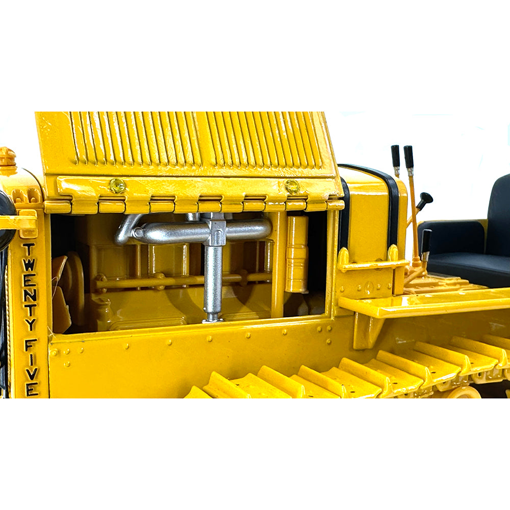 
                  
                    Diecast Masters 85679 cat 25 tractor 1:16 5
                  
                