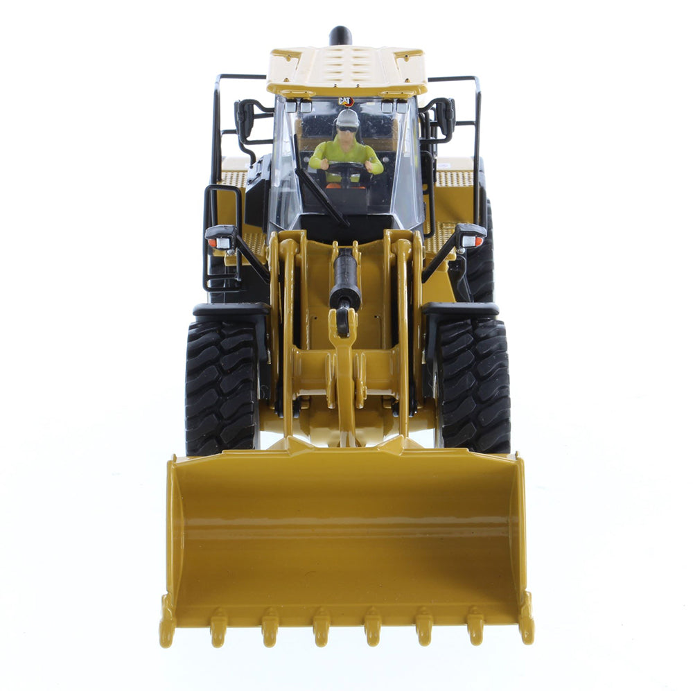 Diecast Masters 85682 Cat 966 GC Wheel Loader 1:50 – DieCastEurope