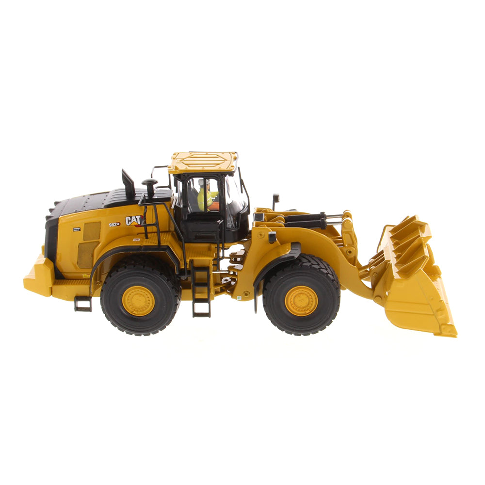 Diecast Masters 85685 Cat 982 XE Wheel Loader 1:50 – DieCastEurope