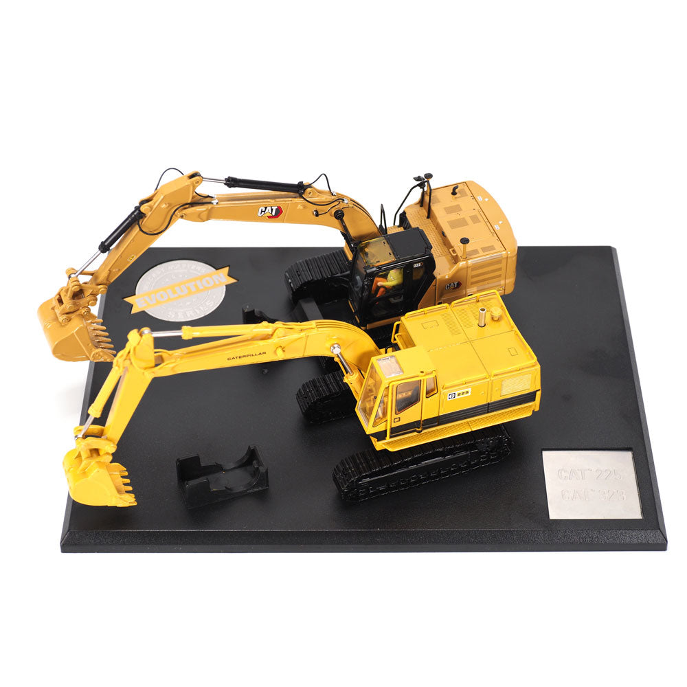 Diecast Masters 85715 Cat Excavator 225 & 323 Set Evolution