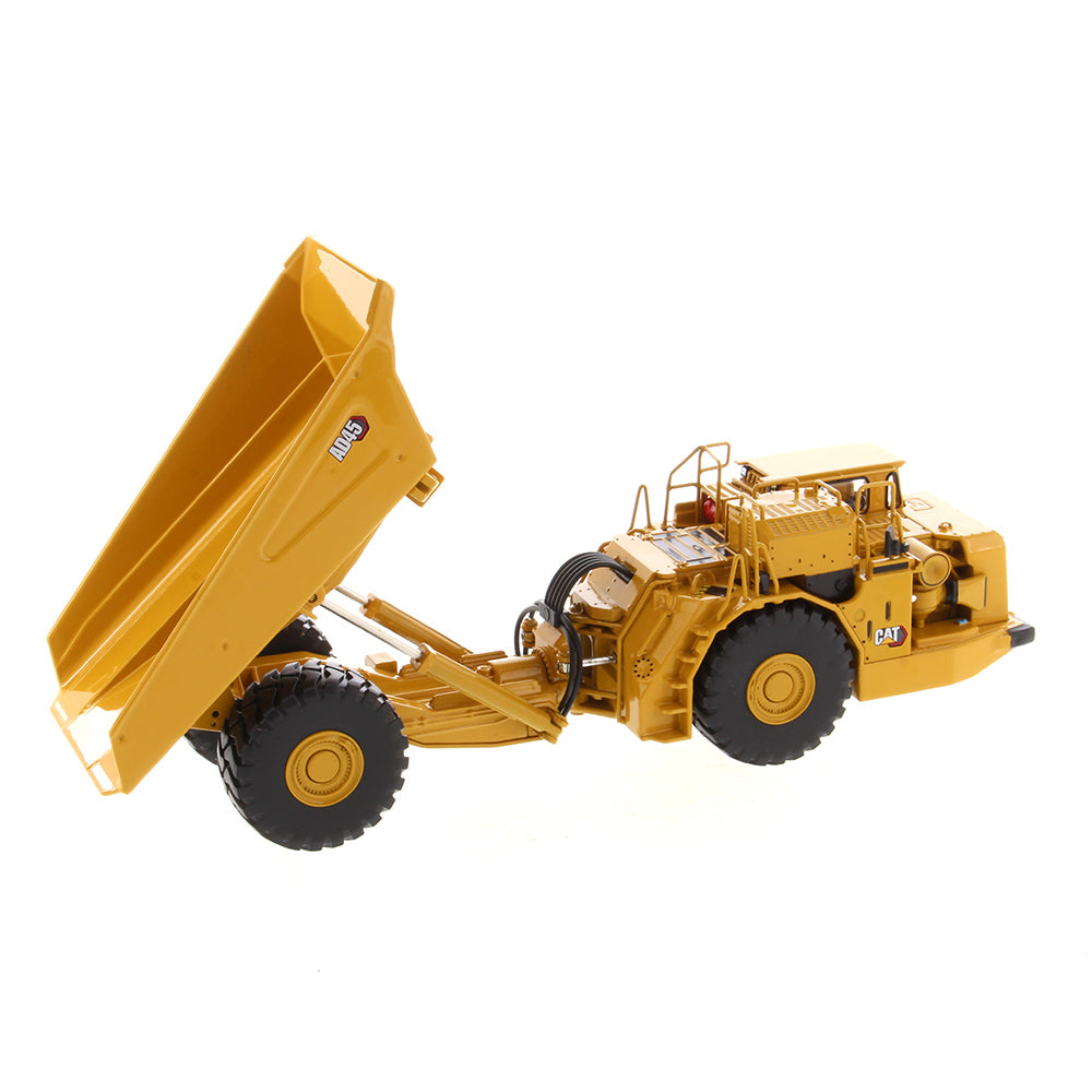 
                  
                    Diecast Masters 85717
                  
                