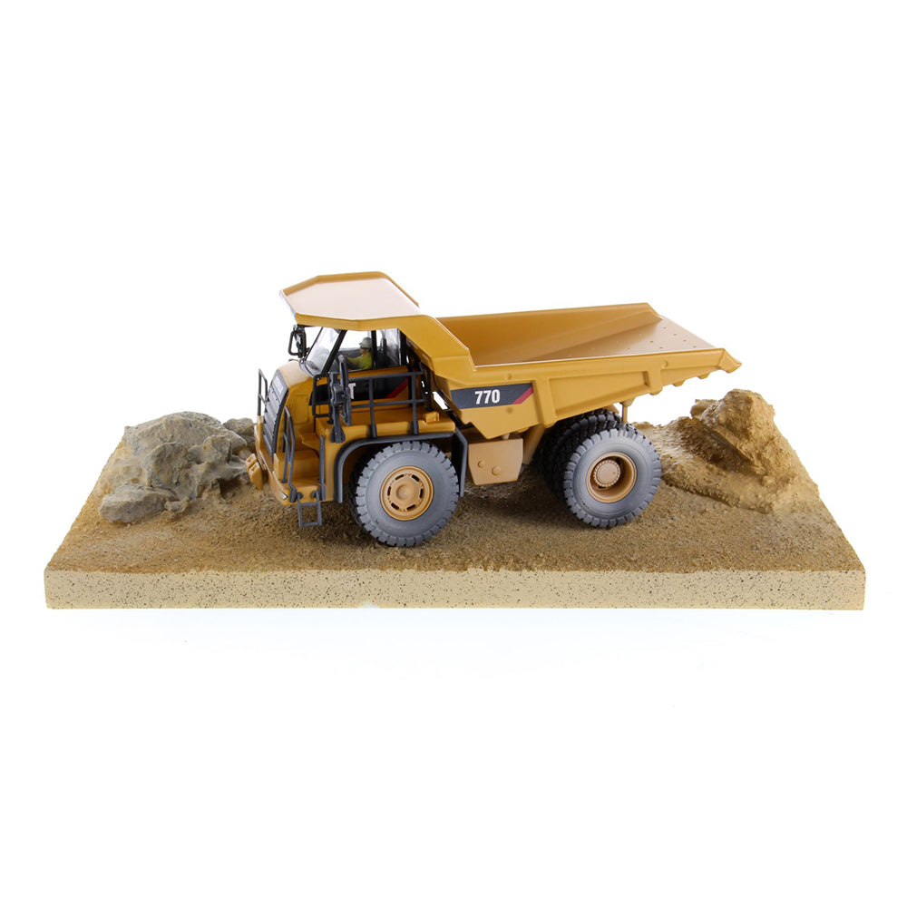 Diecast Masters 85756 cat 770 muldenkipper gealtert 1:50 2