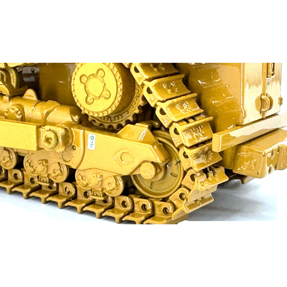 Diecast Masters 85758 Cat D8 Bulldozer Garbage Recycling 1
