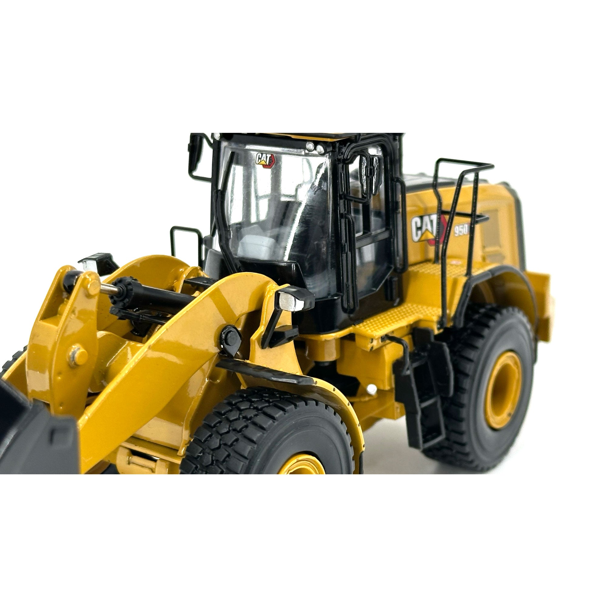 Diecast Masters 85770 Cat 950 Wheel Loader 1:50 – DieCastEurope