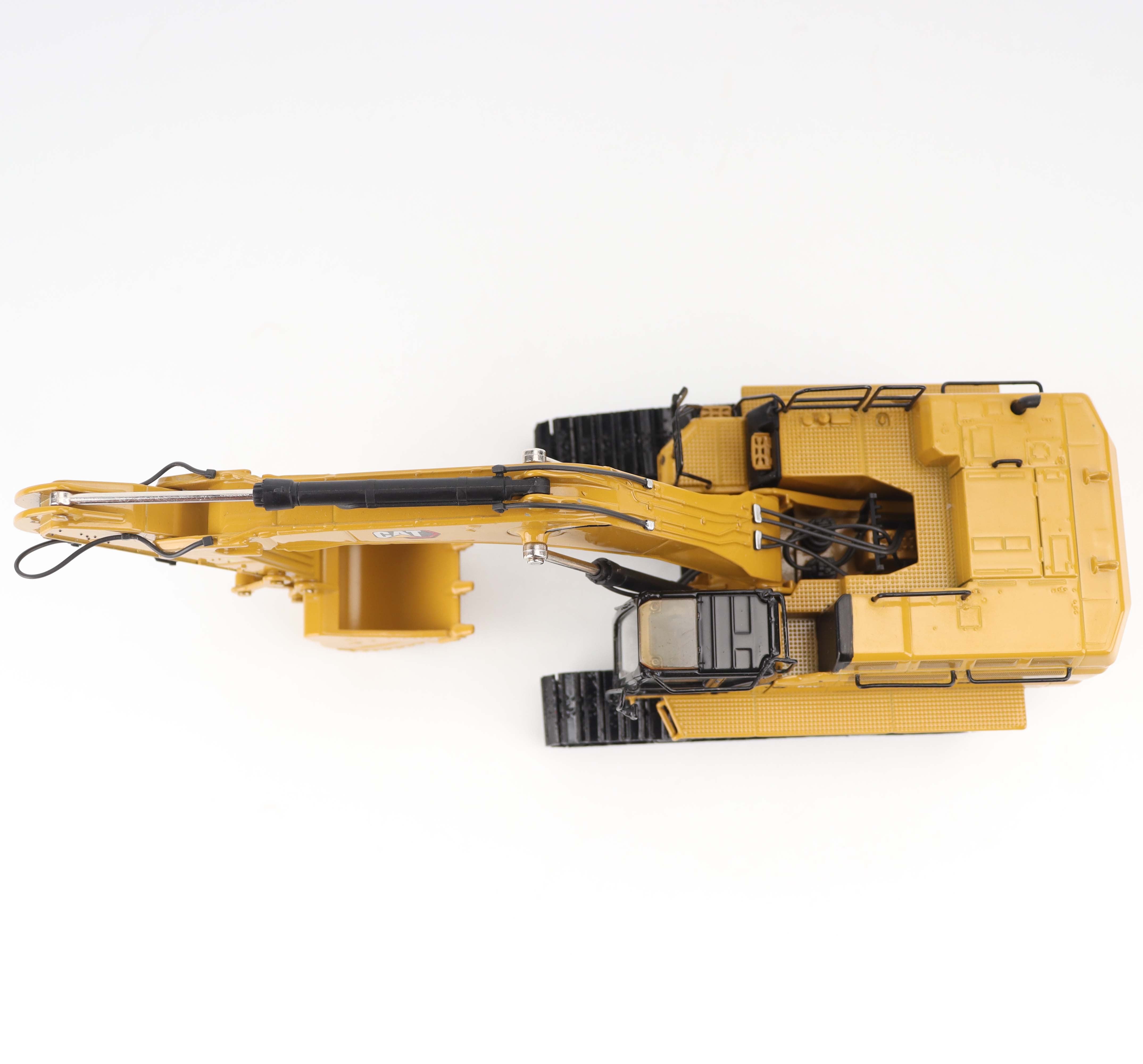 Cat 374 Excavator 1:50 – DieCastEurope