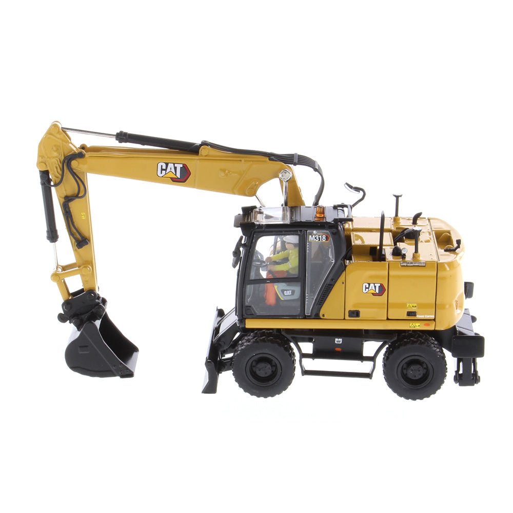Diecast Masters 85956 Cat M318 Wheel Excavator with Tools 1:50
