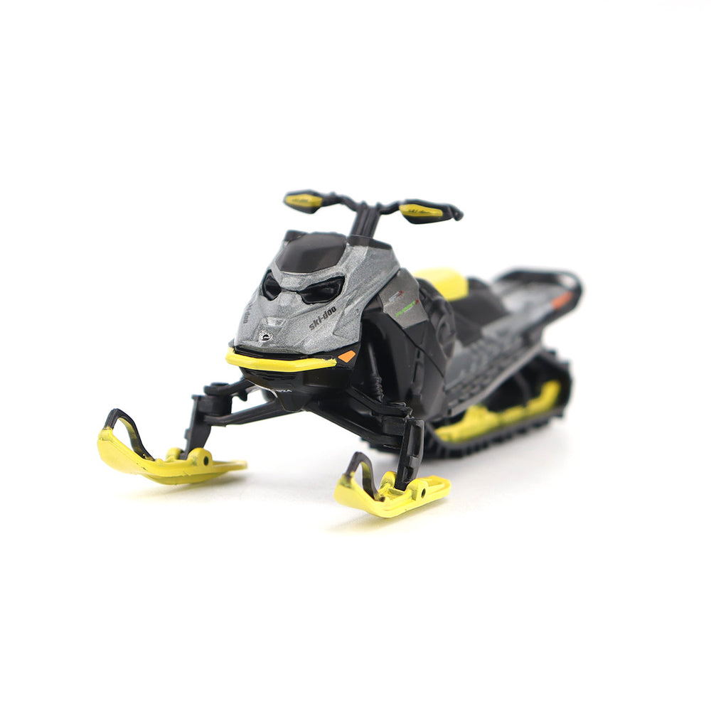 
                  
                    Diecast Masters Ski-Doo Schneemobil Summit Expert Deep Snow 1:32  10
                  
                