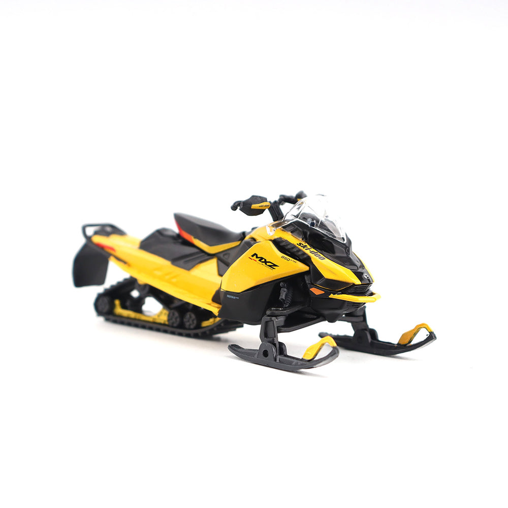 
                  
                    Diecast Masters Ski-Doo Set Schneemobil MXZ Blizzard & MXZ 120cc 1:32  7
                  
                