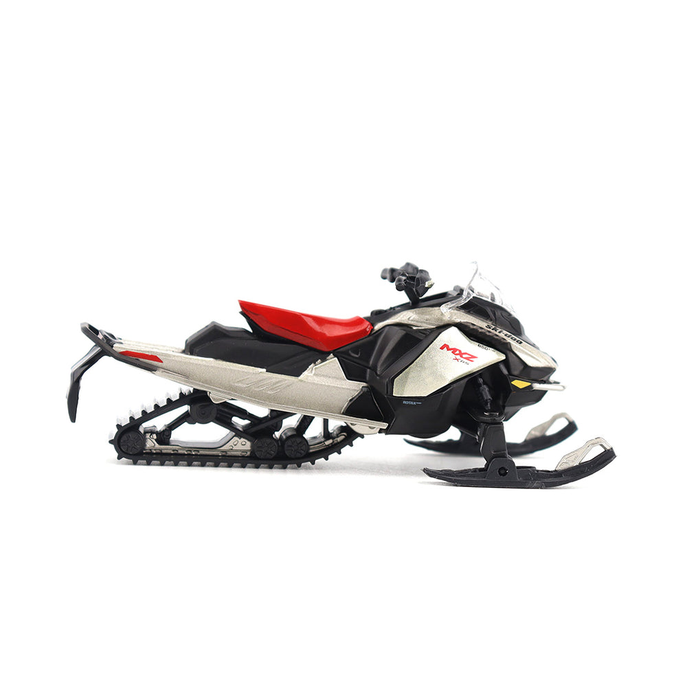 
                  
                    Diecast Masters Ski-Doo Schneemobil MXZ X-RS 1:32  6
                  
                