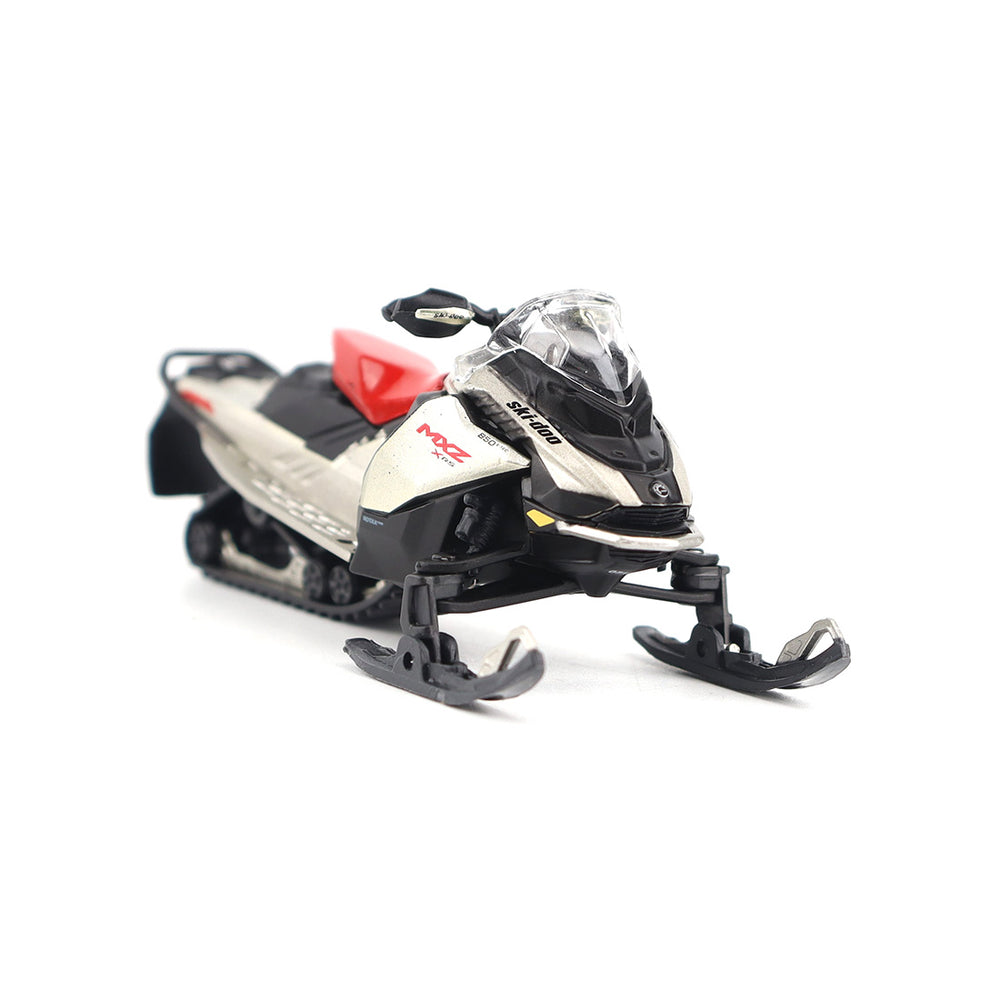 
                  
                    Diecast Masters Ski-Doo Schneemobil MXZ X-RS 1:32  8
                  
                