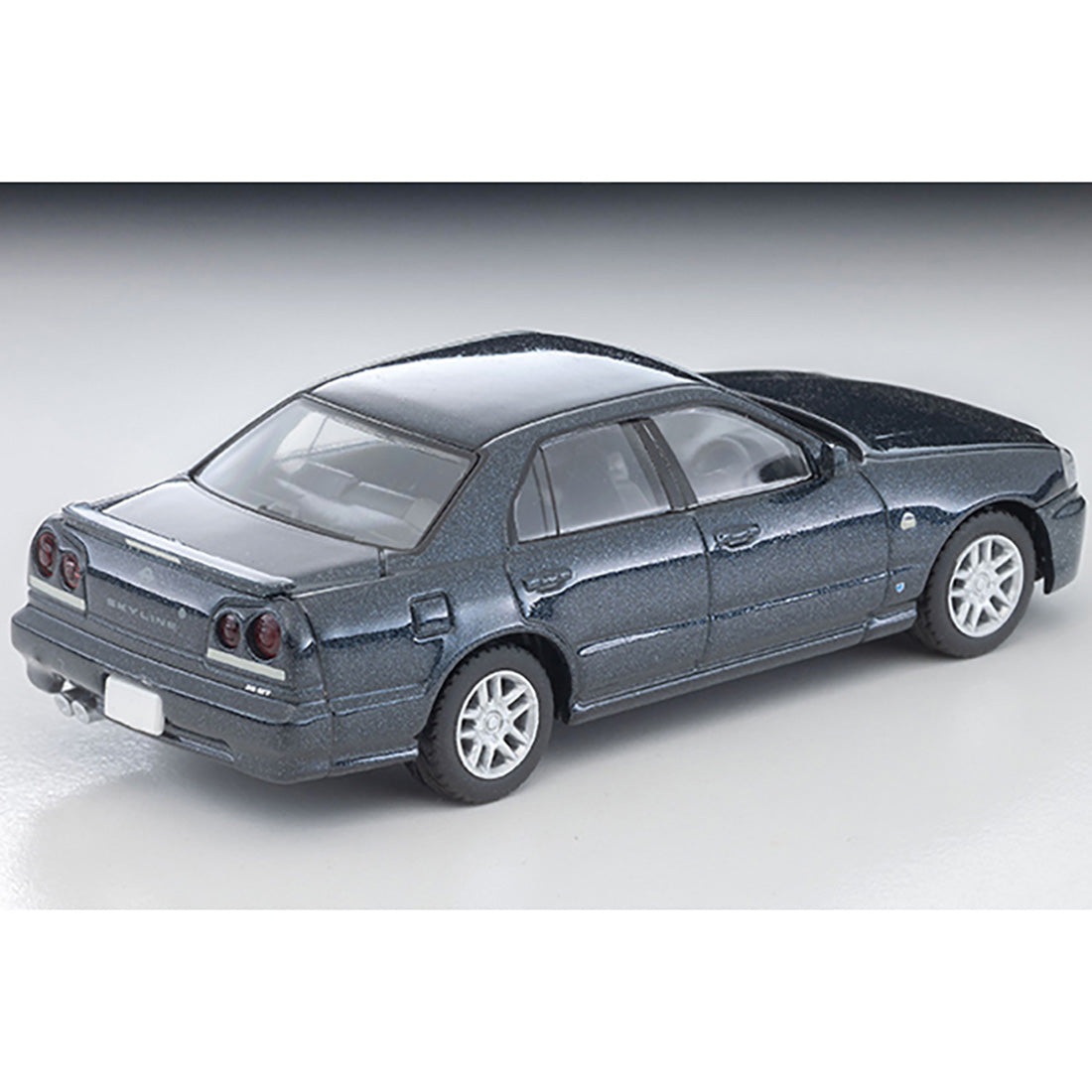 Tomica LV-N170a Nissan Skyline 25GT-X Sports Sedan 2000 1:64