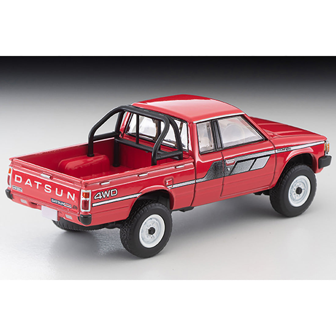 Tomica Limited Vintage Neo LV-N320b Datsun Truck 4WD King Cab AD 1:64