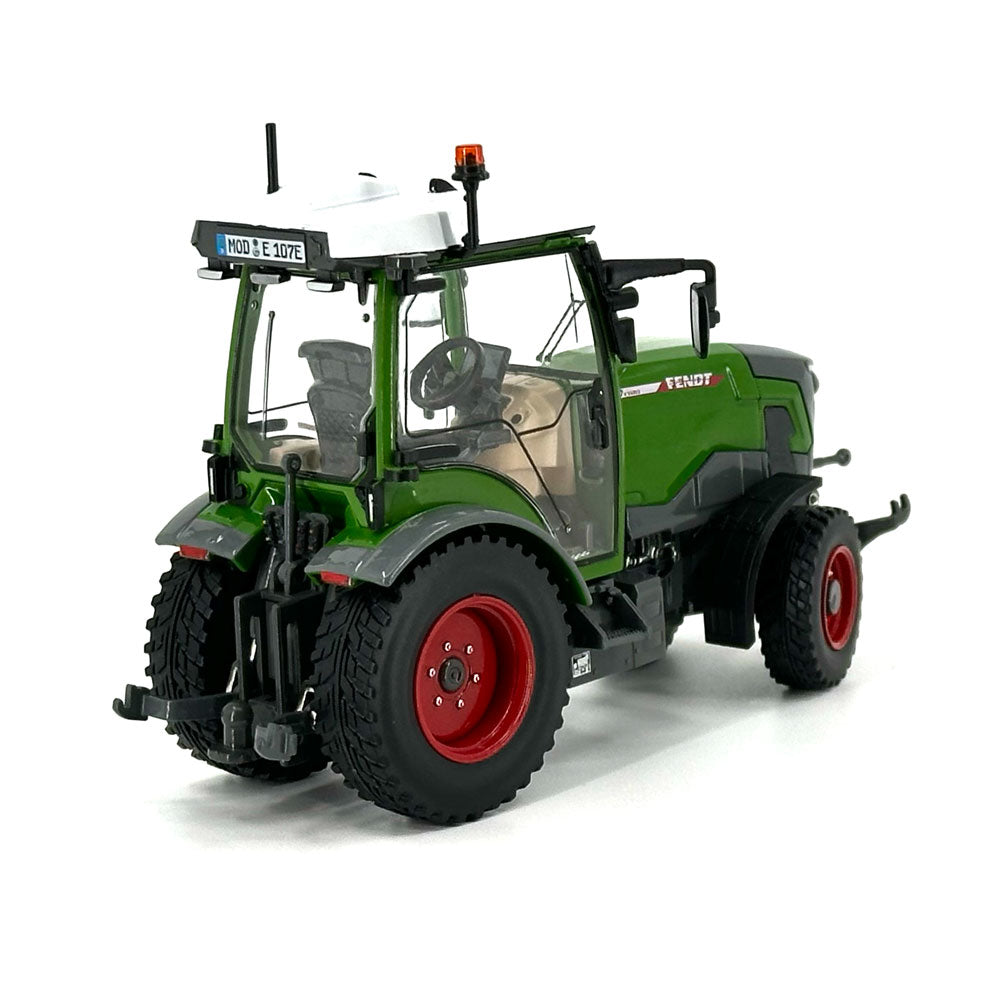 
                  
                    USK Scalemodels 10660 fendt e107 v vario traktor 1:32 3
                  
                