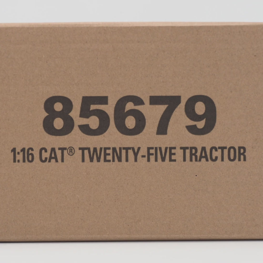 
                  
                    Laad en speel video in Galerijweergave, Diecast Masters 85679 cat 25 tractor 1:16 15
                  
                